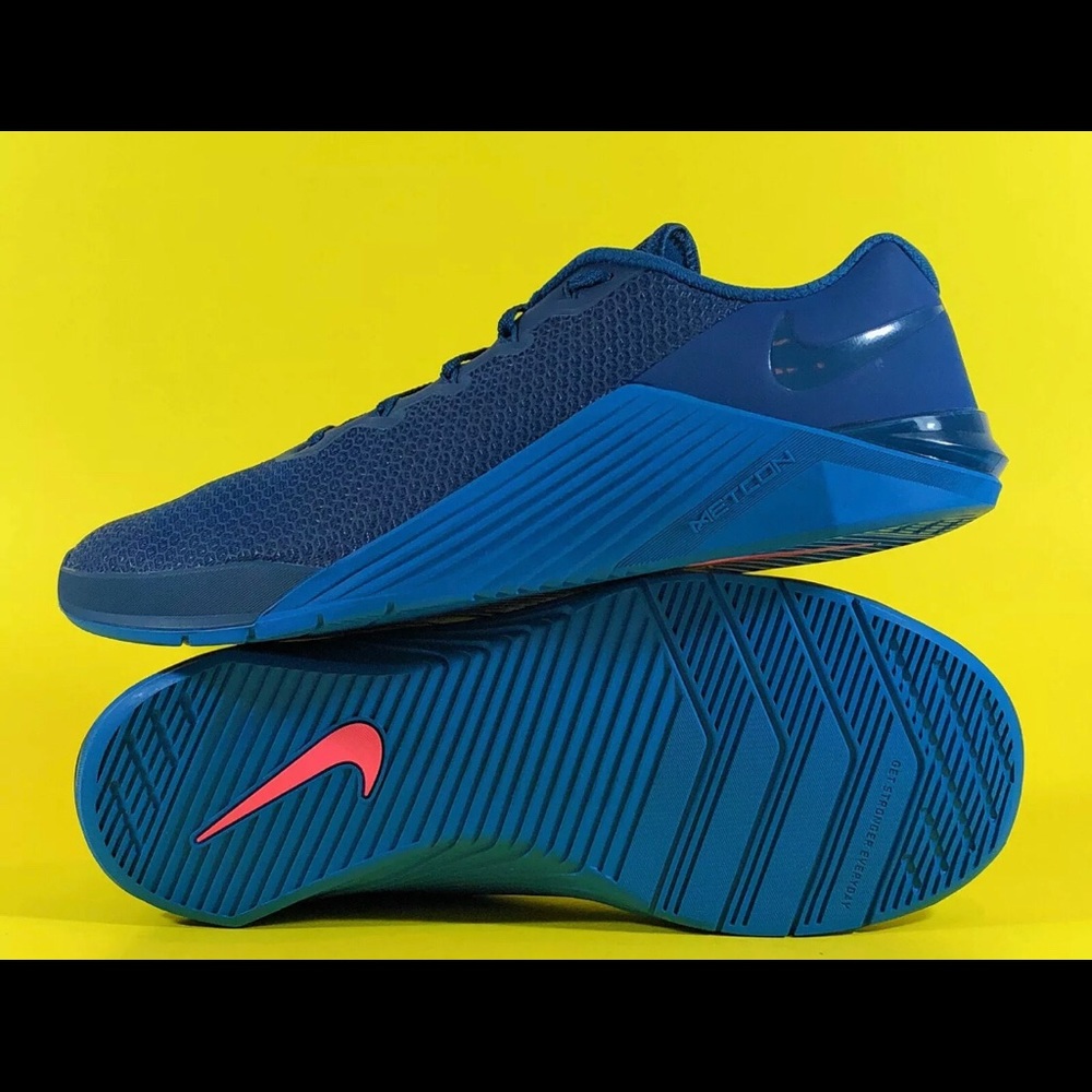 Nike Metcon Blue Athletic Shoes with Red Accents CrossFit